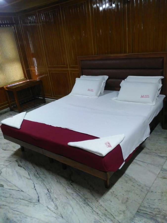 Sarmani Hotels Pvt. Ltd Ченнаи Экстерьер фото